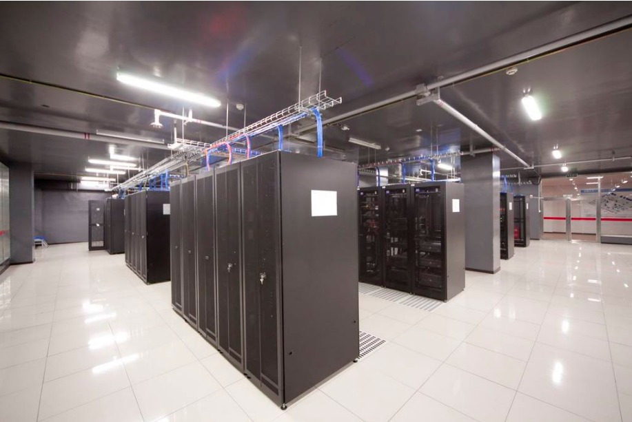 机房应该配多大功率的ups不间断电源?